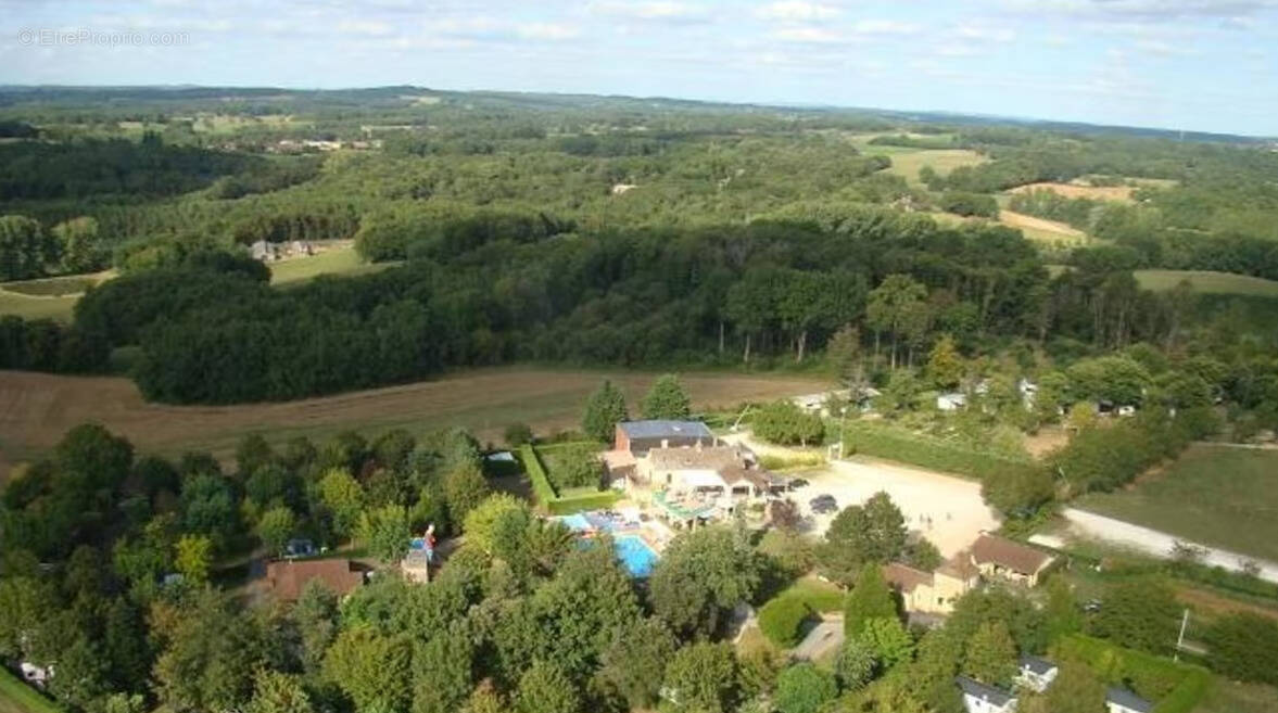 Commerce à SARLAT-LA-CANEDA