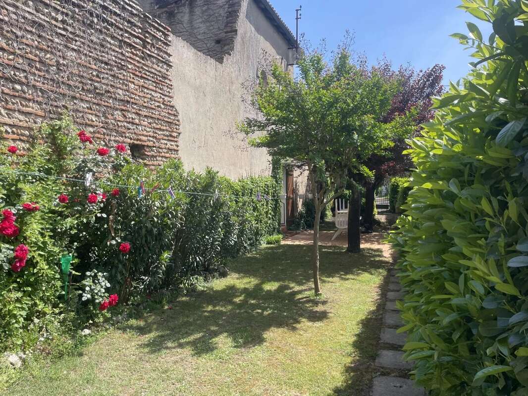 Maison à CLAIRAC