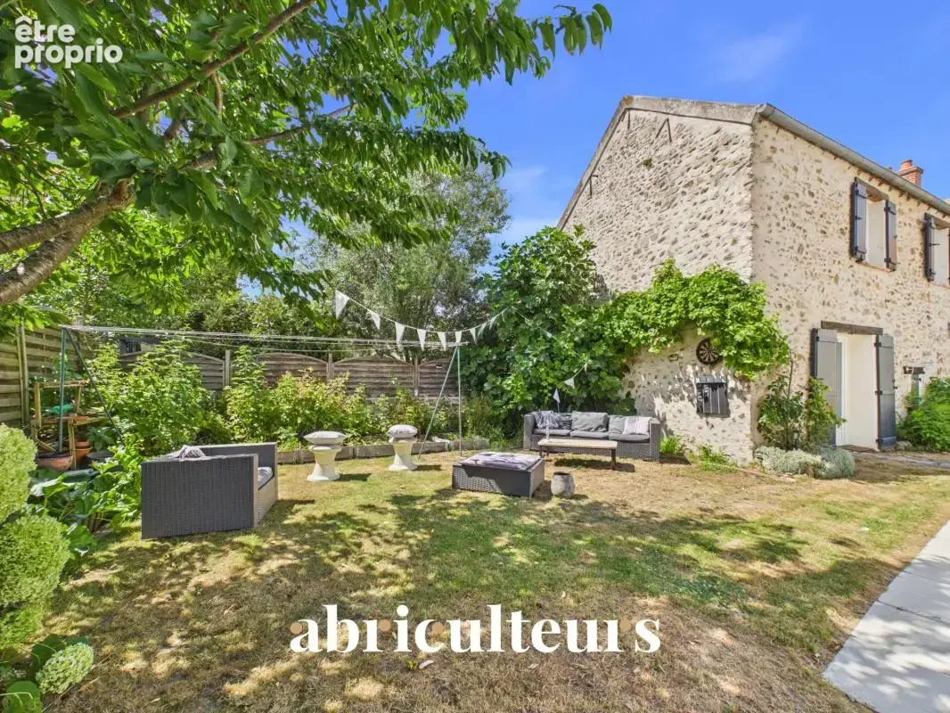 Calme absolu dans cette maison de charme bucolique rénovée de 250m² à Vert le Grand (91810) - photo 21