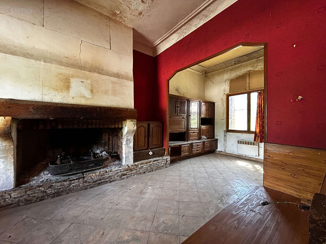 Grande maison de caractère à rénover 175 m² habitables - photo 6