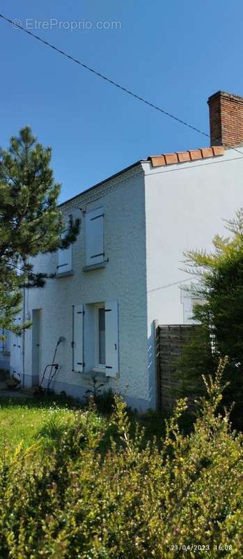 Appartement à BOUZILLE