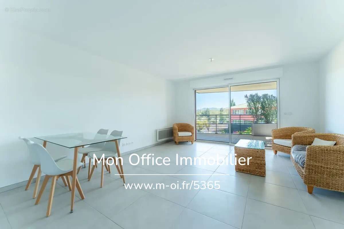 Référence : 6919-MAC - Appartement - T3 - 66m2 - Terrasse - Parking - Aix-en-Provence - La Duranne - 13100 - photo 3