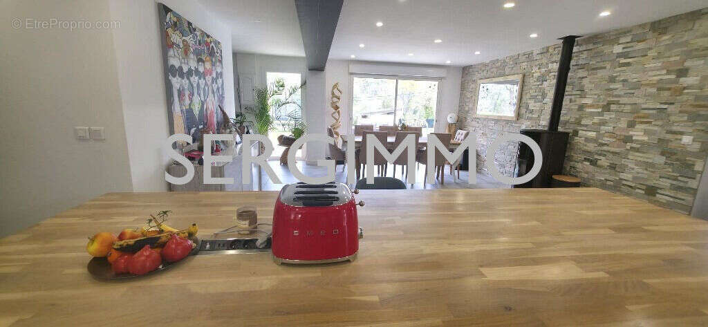 Maison à MONTAUROUX