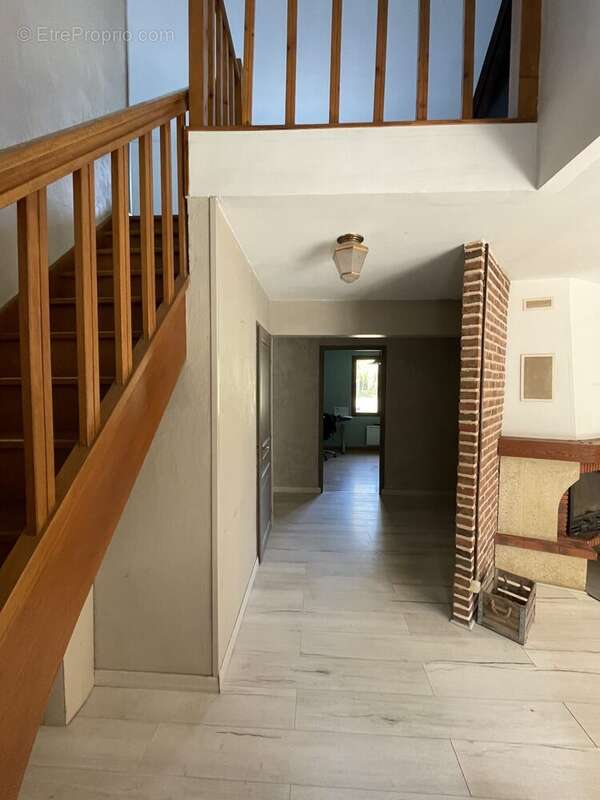 Maison à AVESNES-SUR-HELPE