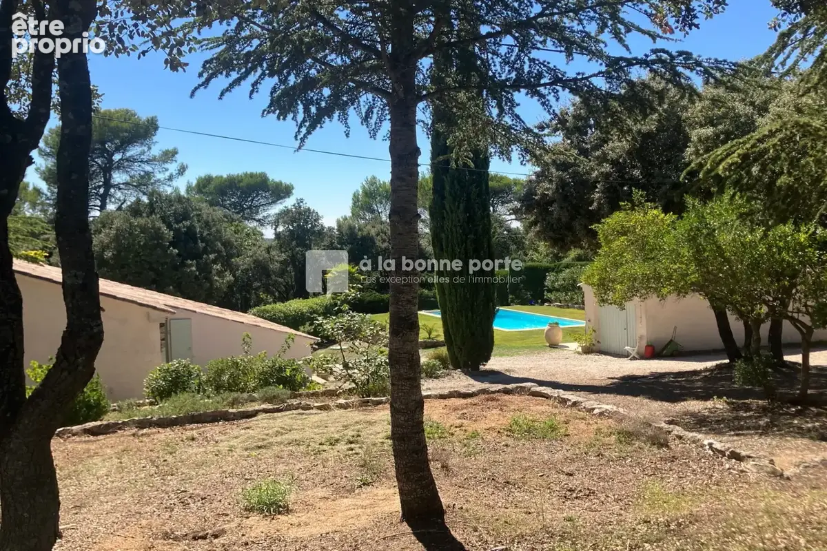 Maison 6 pièces 175 m² à vendre à Rognes (13840) - photo 2