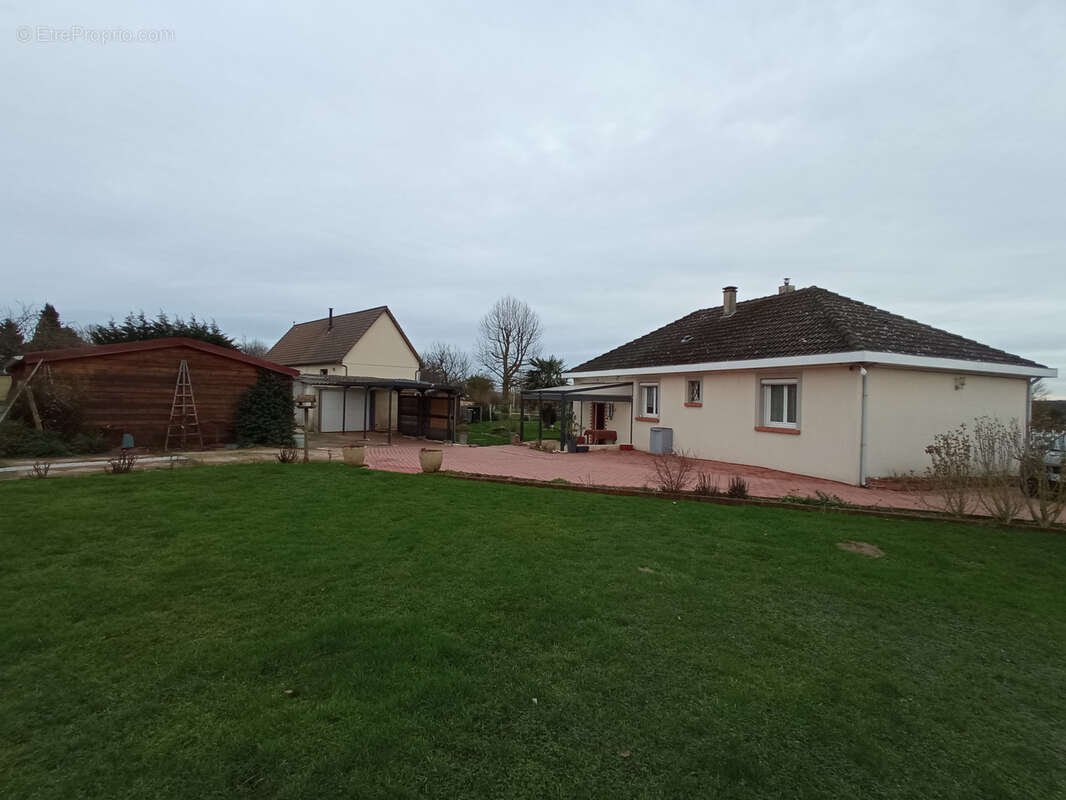 Maison à LE NEUBOURG