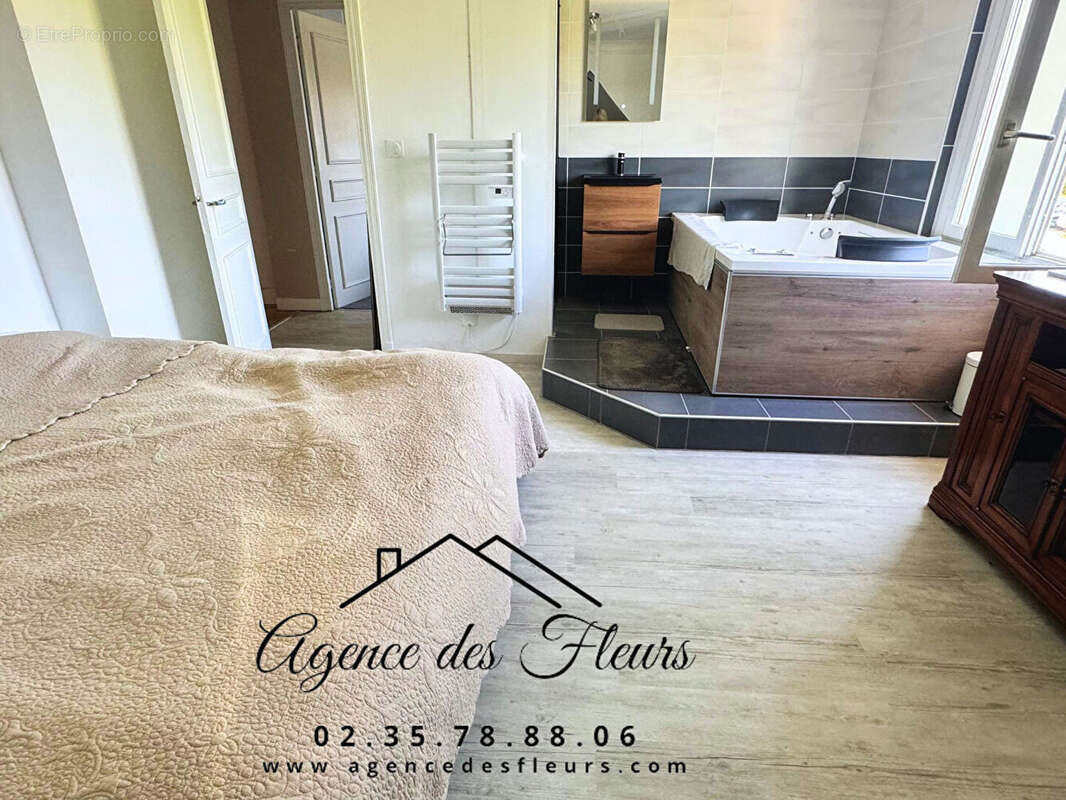 Maison à MONTFORT-SUR-RISLE