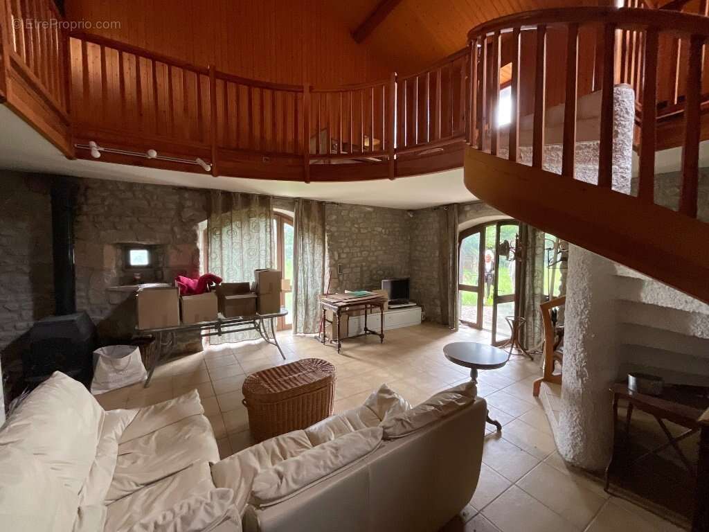 lieu dit Chenereilles - Ferme en Pierre - photo 9