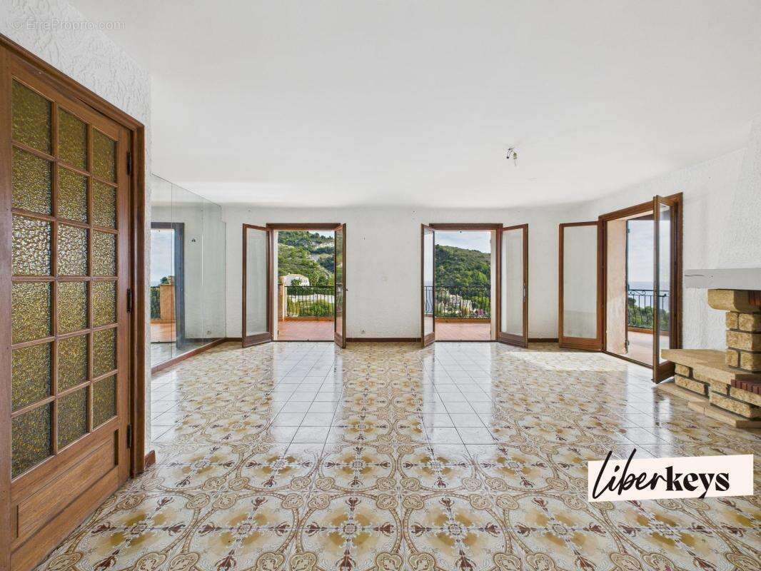 Èze – Vue mer panoramique, dernier étage de villa – 118 m² + 60 m² de terrasse - photo 2