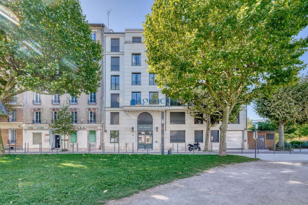Appartement à MONTROUGE