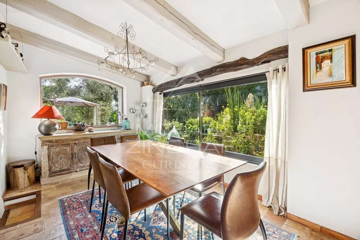 Maison à PEYMEINADE