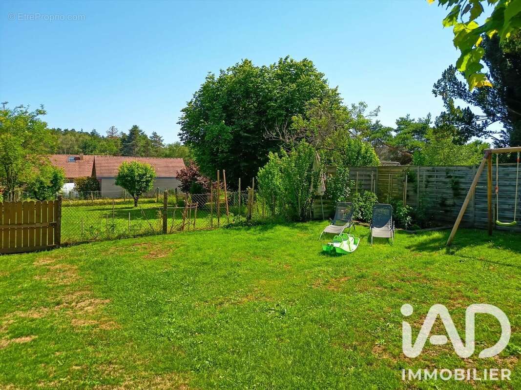 Maison 99 m² à Saint-Priest-De-Gimel  - photo 4