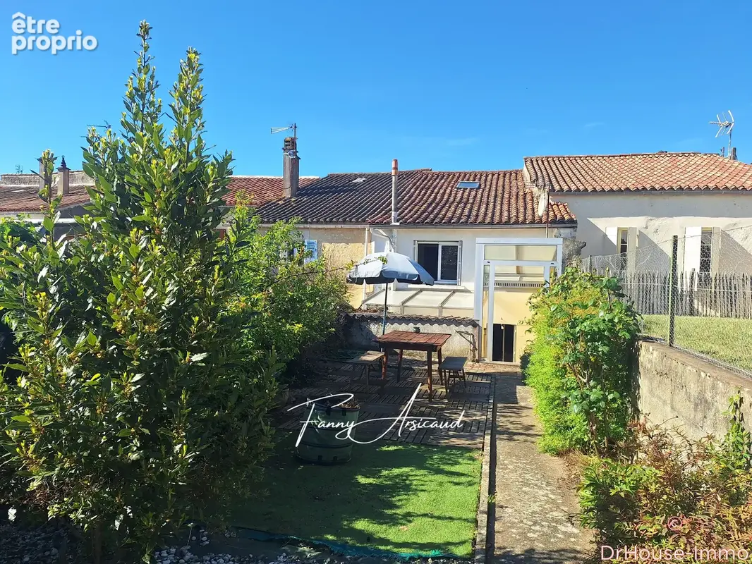 Maison 105 m² à Fontenay-Le-Comte  - photo 85