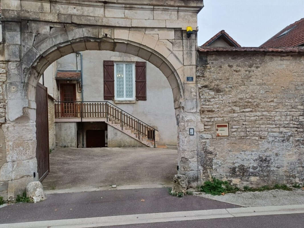 Maison à TANLAY