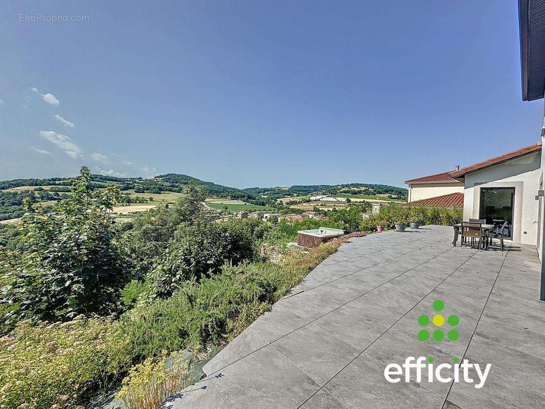 Maison à SAINTE-CATHERINE