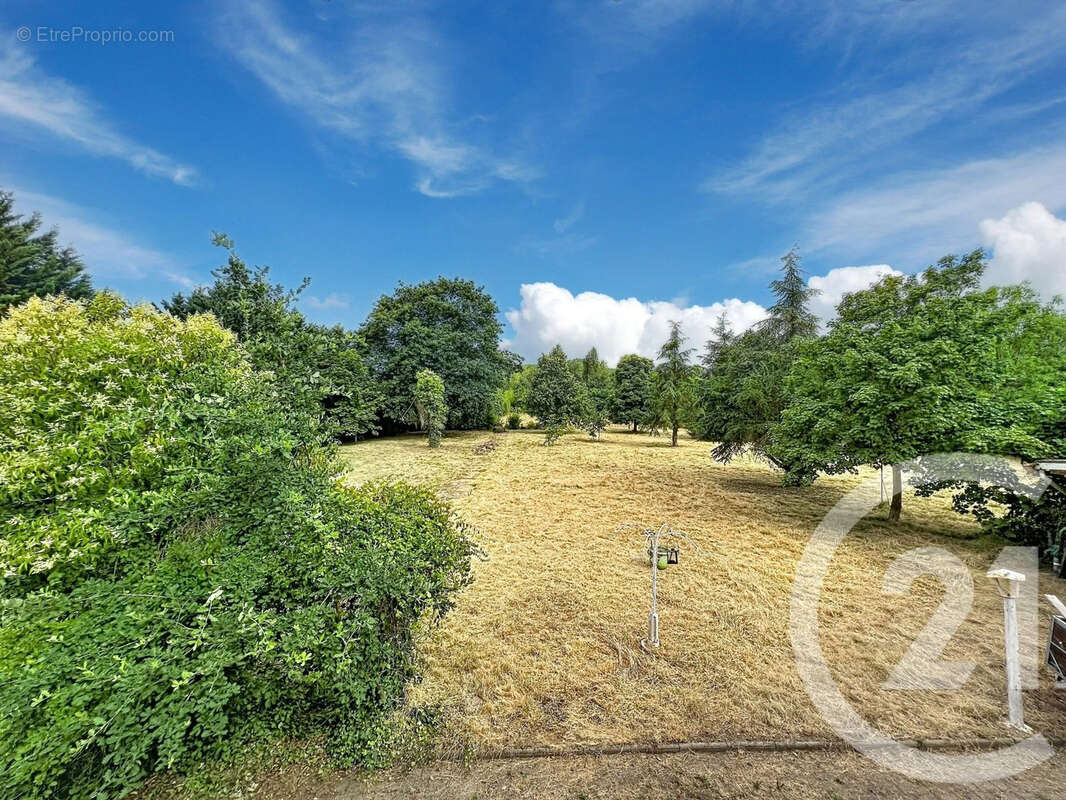 Maison 106 m² à Pavie  - photo 10