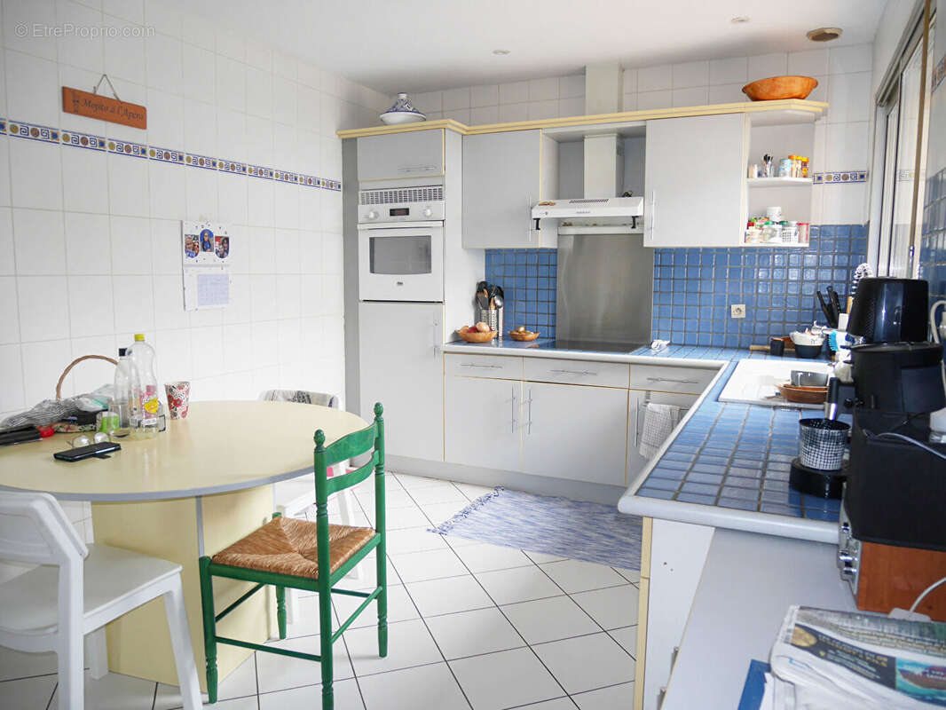 CANEJAN maison  5 pièces à vendre 136m2 ref 2228 - photo 8