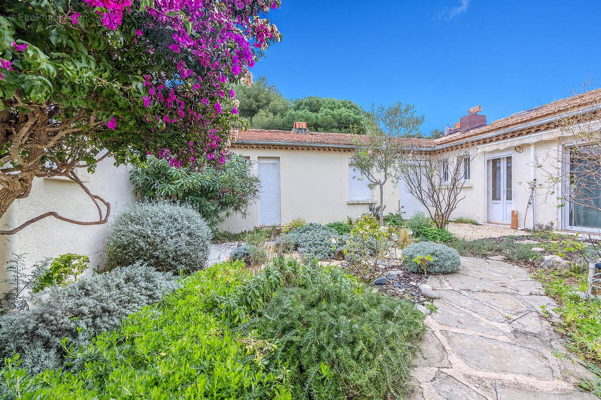 Appartement à SANARY-SUR-MER