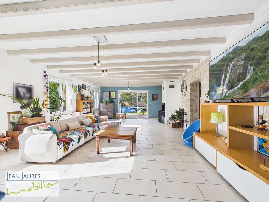 Maison à SAINT-ANDRE-LES-VERGERS