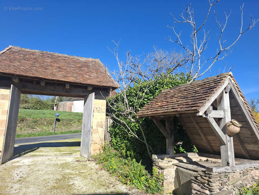 Maison à GENIS