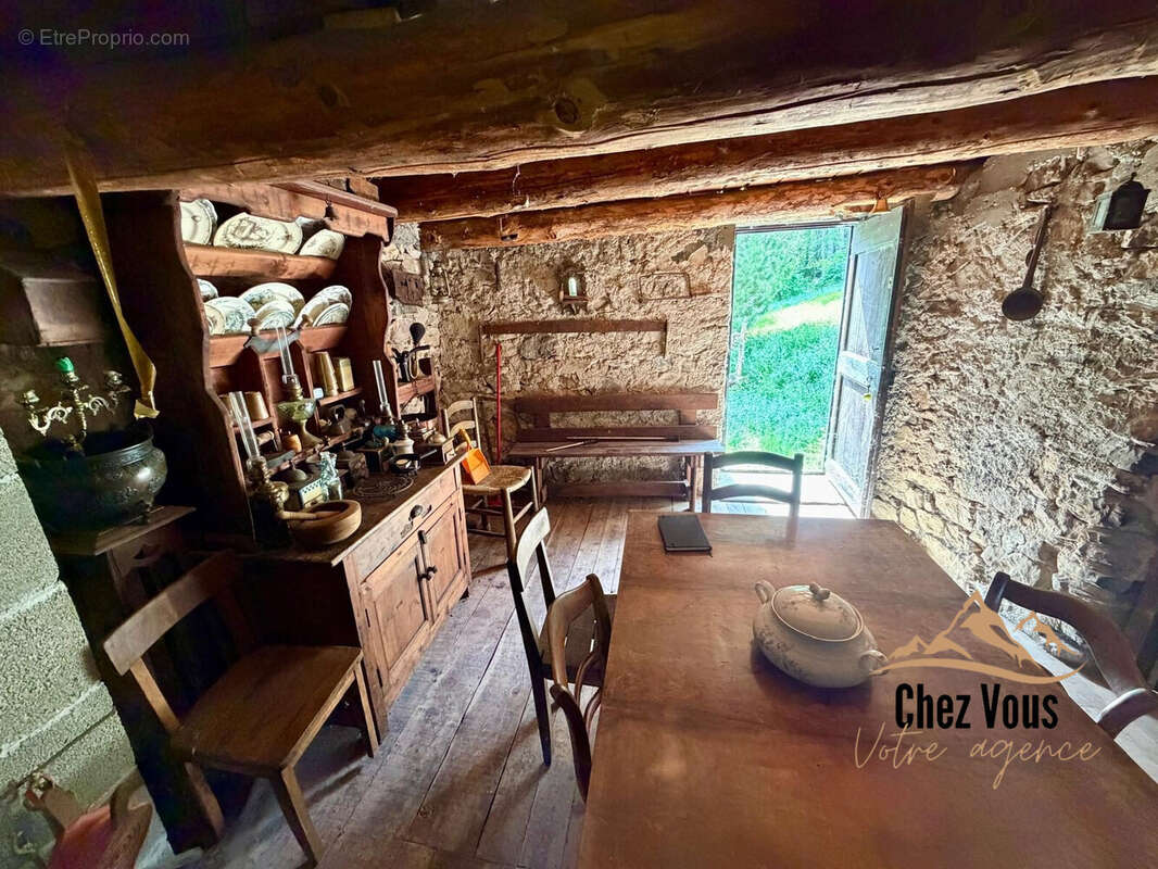 Maison à SAINT-CHAFFREY