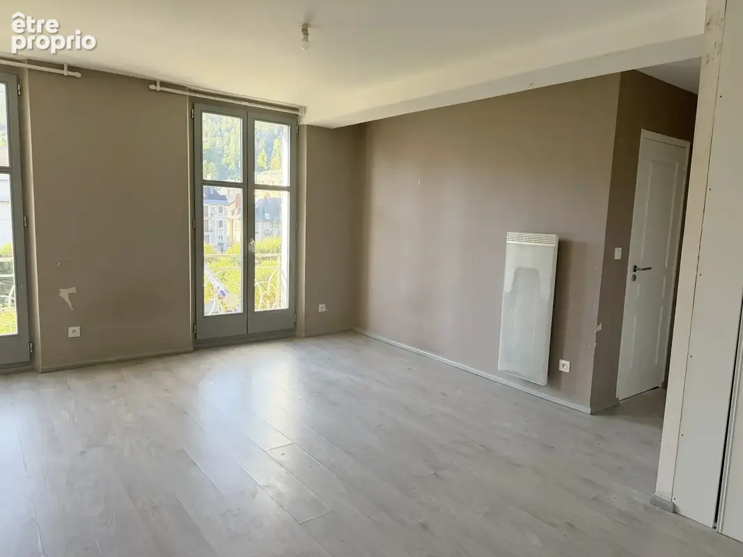 Appartement Exposé Sud en Plein Centre de La Bourboule - photo 3