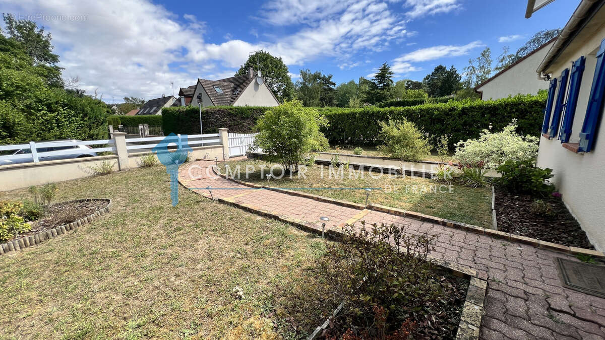 Maison à LA FERTE-ALAIS