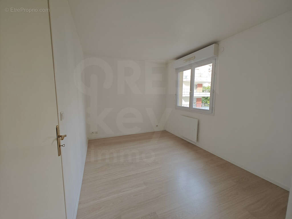 Appartement à SURESNES