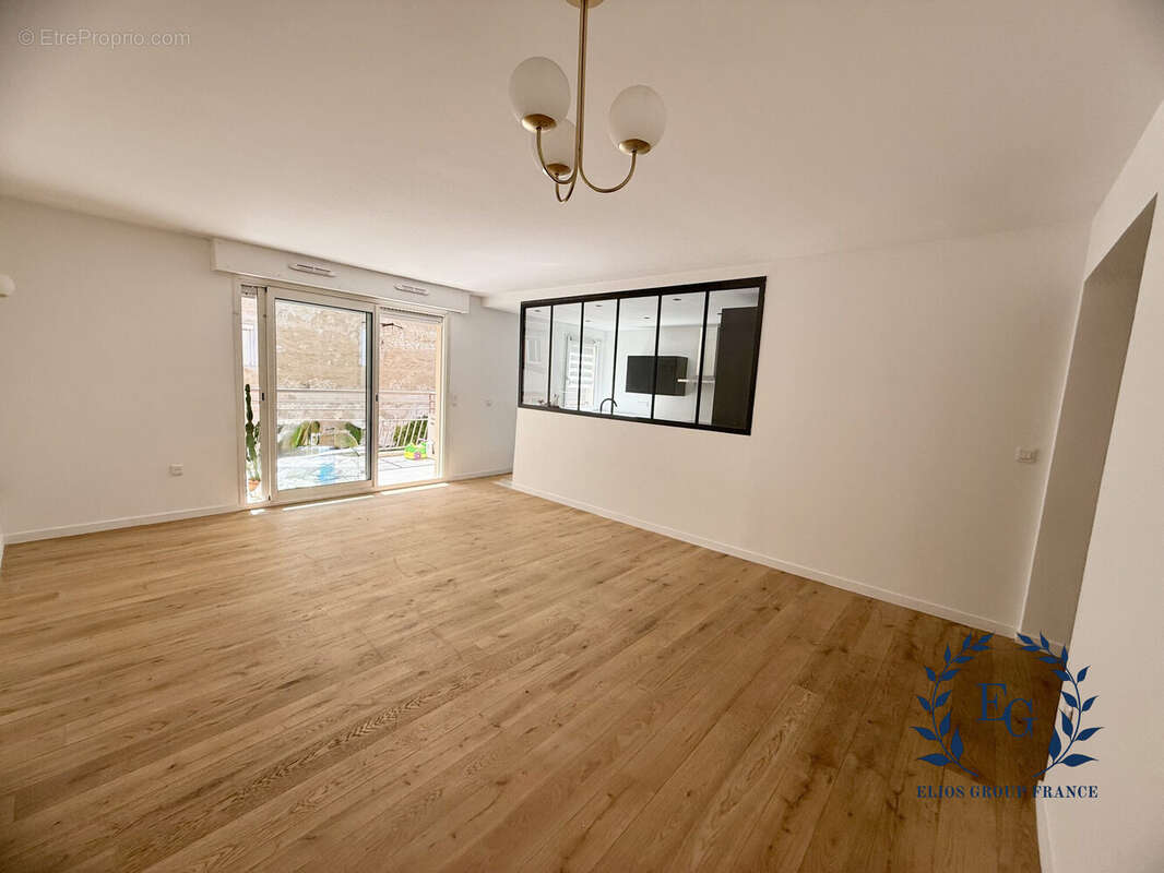 Appartement à MARSEILLE-7E