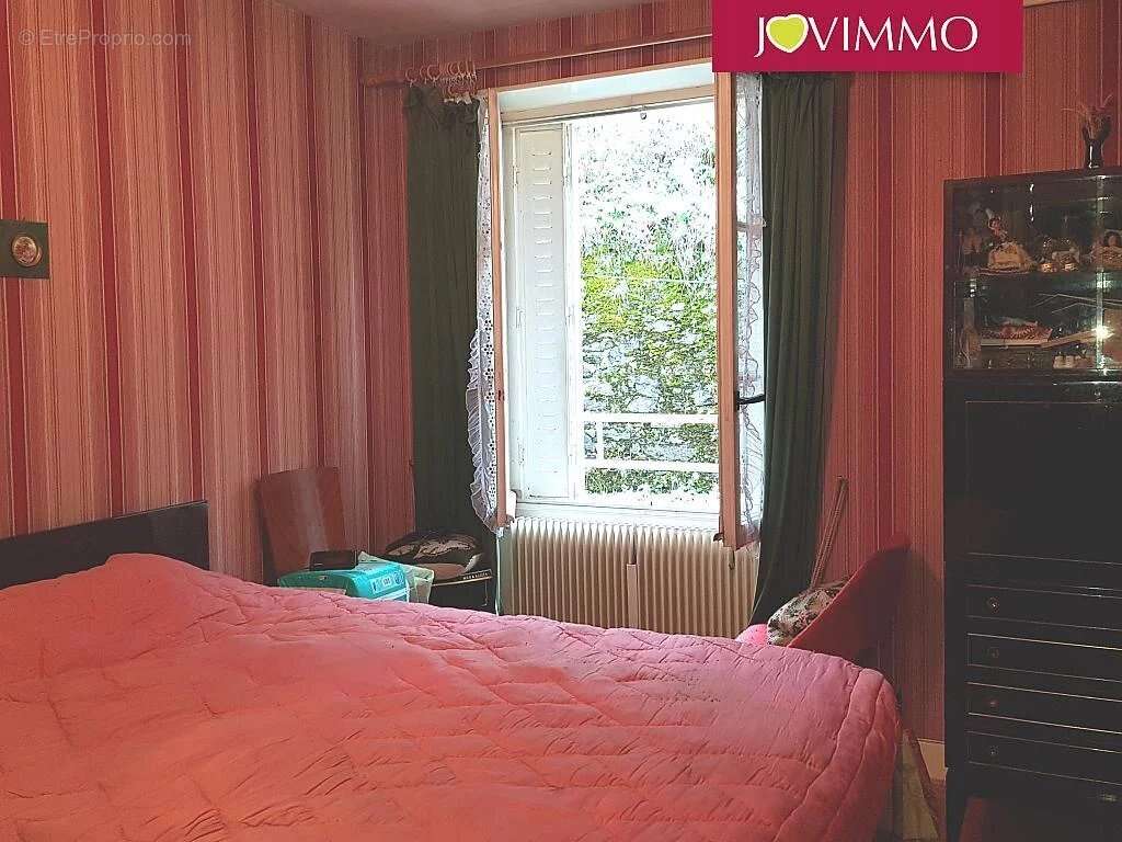 Maison à ROCHEFORT-MONTAGNE