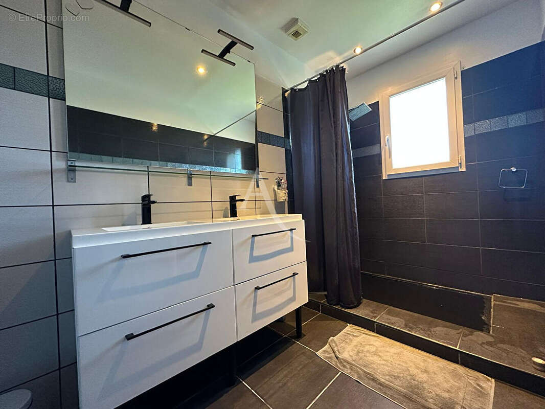 Maison à MONTASTRUC-LA-CONSEILLERE