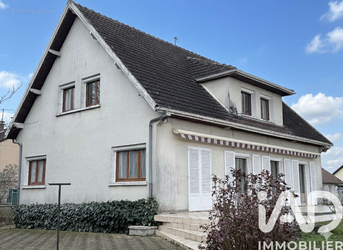 Photo 2 - Maison à SAINT-JULIEN-DU-SAULT
