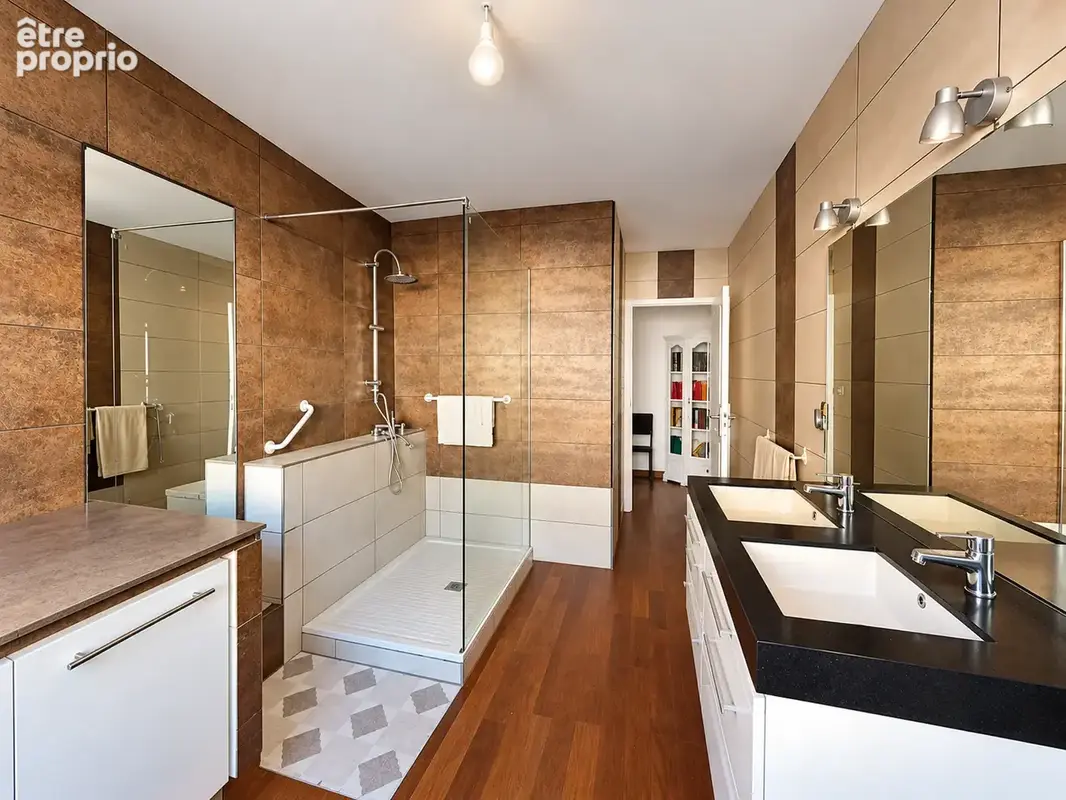 Six-fours-les-plages   appartement t3 de 65.64 m2   balcon sud   parking privatif   cave - photo 8