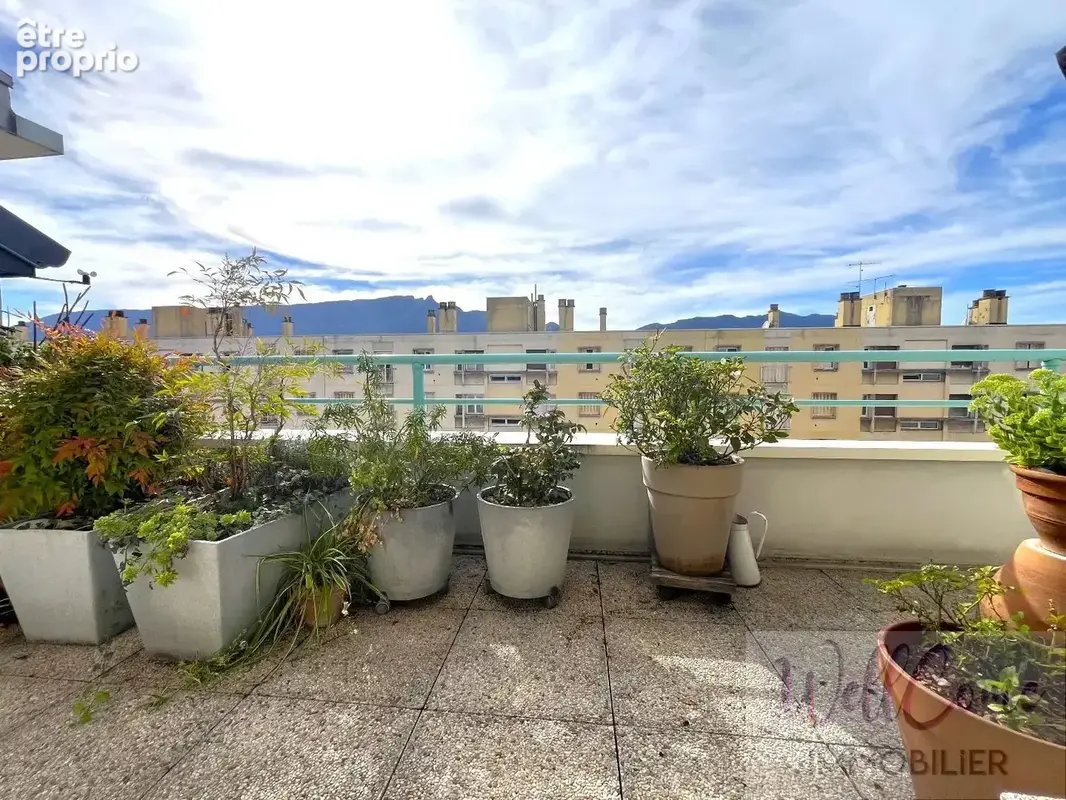 Aix les bains centre ville appartement 4 pieces dernier etage avec terrasse et garage - photo 7
