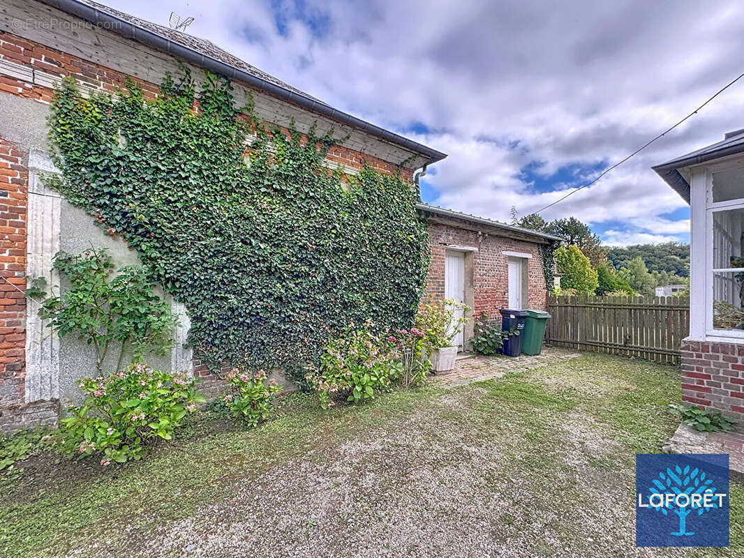 Appartement à MENNEVAL