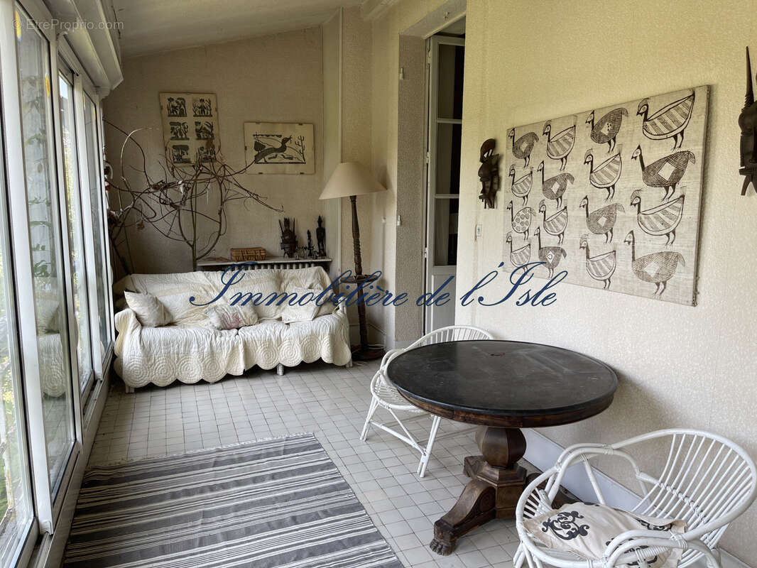 Maison bourgeoise de caractere avec jardin en centre-ville - photo 14