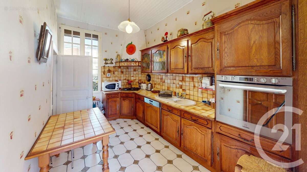 Maison à SAINT-QUENTIN