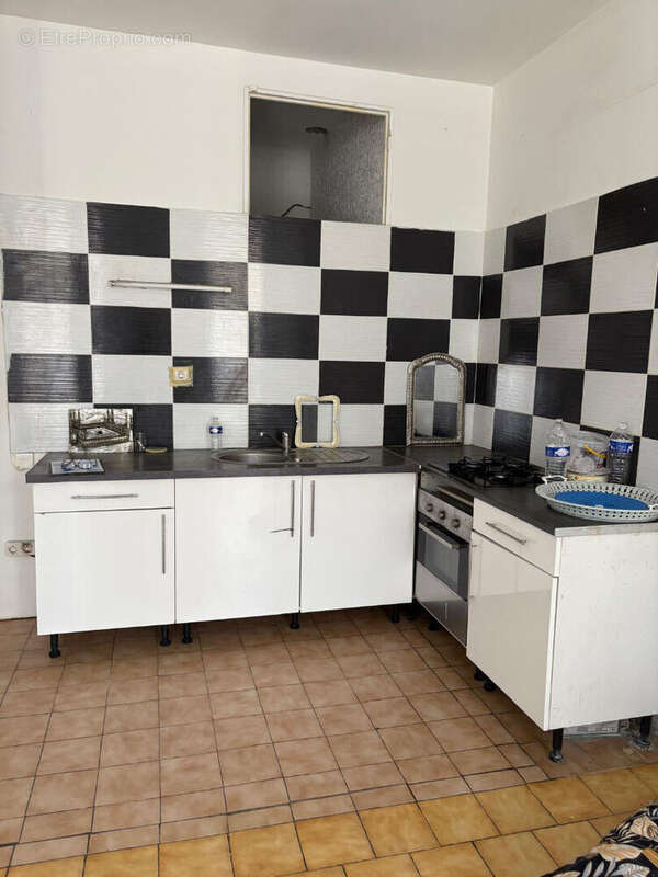 Appartement à MARSEILLE-2E
