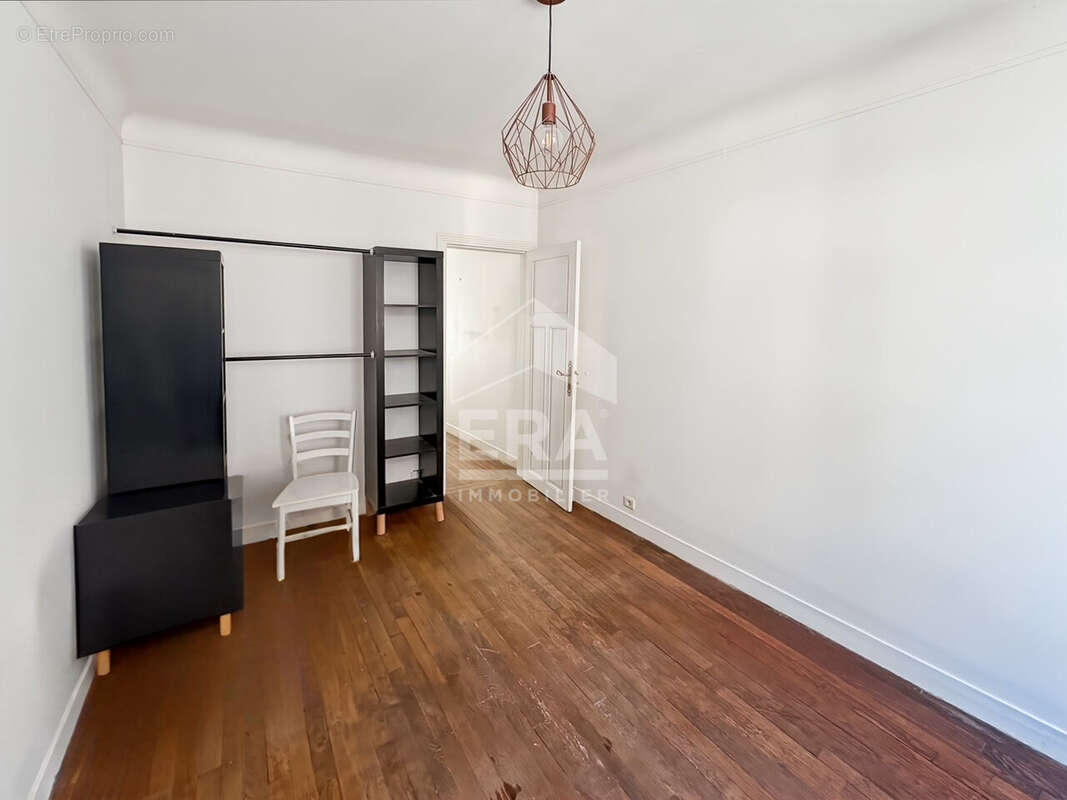 Appartement à PARIS-20E