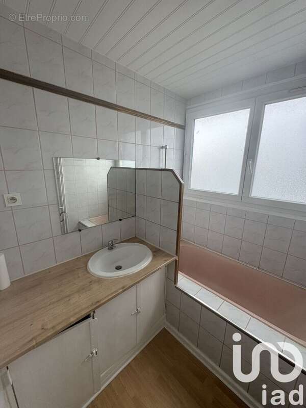 Photo 9 - Appartement à FLEURY-LES-AUBRAIS