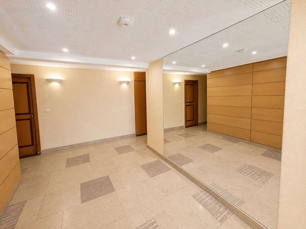 Appartement  DIJON Duplex 6 pièce(s) 126.34 m2 - photo 16