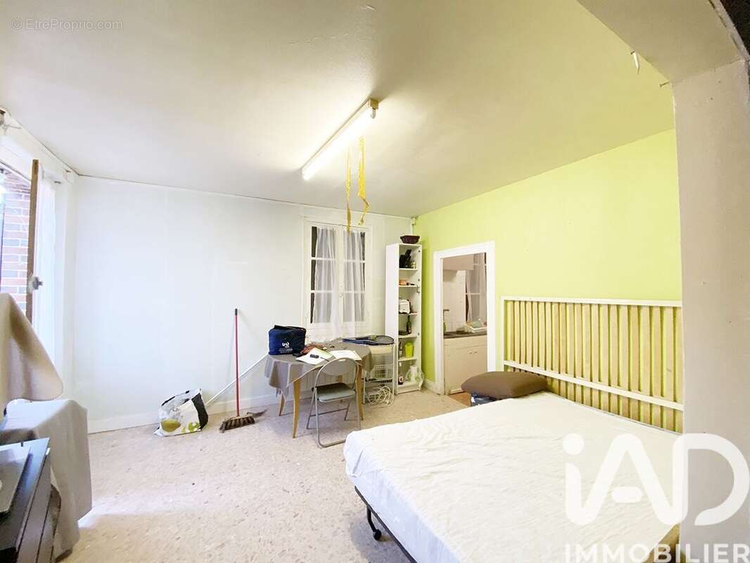 Photo 3 - Maison à VILLENEUVE-LES-GENETS