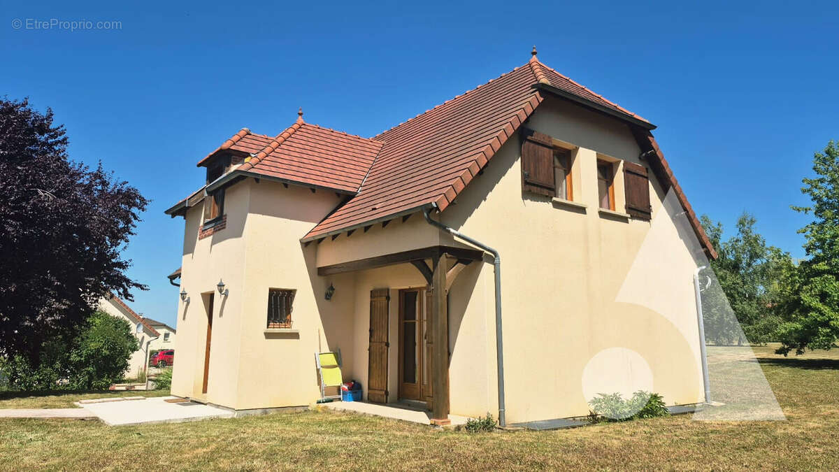 Maison à BAR-SUR-SEINE