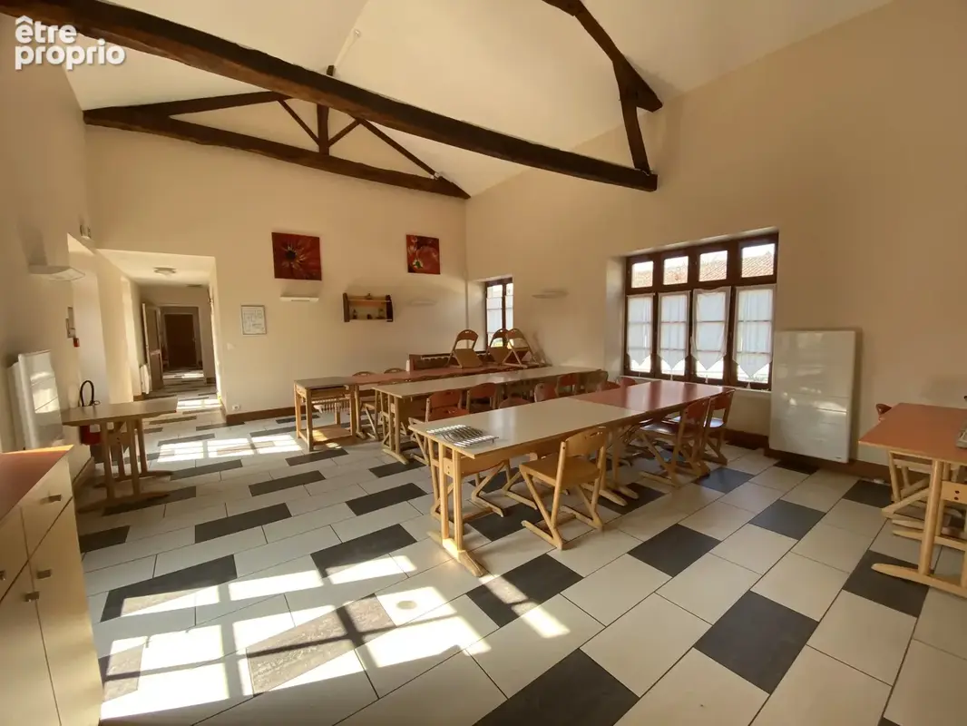 Ensemble immobilier situé dans un secteur tranquille et central - photo 3