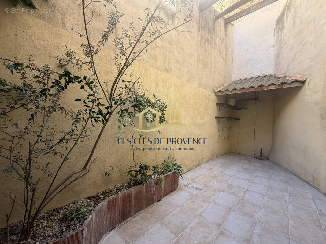Appartement à SALON-DE-PROVENCE