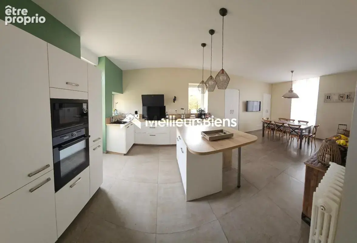 Maison de Maître rénovée de 220M² et annexe de 40M² en centre ville de Mamers - photo 6
