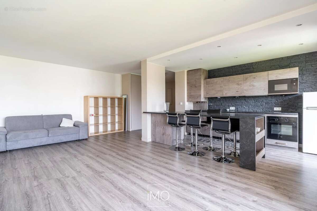 Appartement à TASSIN-LA-DEMI-LUNE