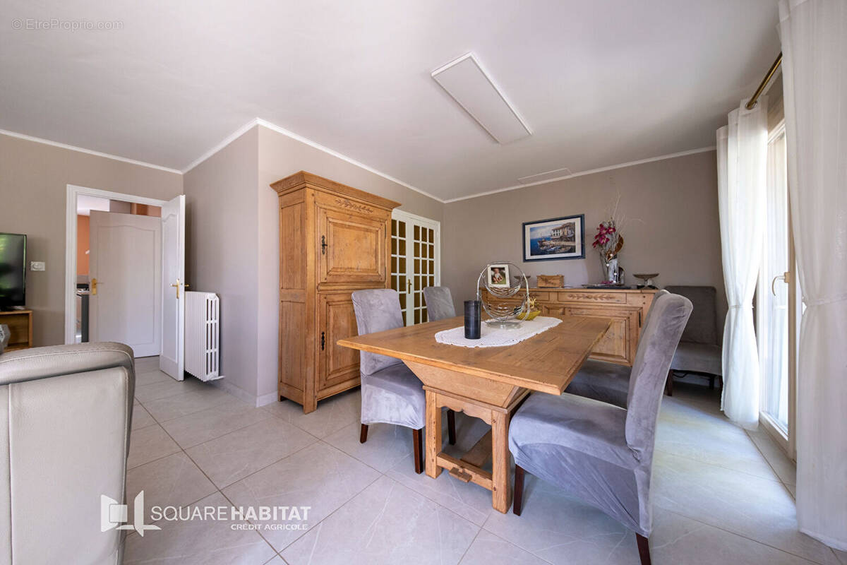 Maison à LA SALVETAT-SAINT-GILLES