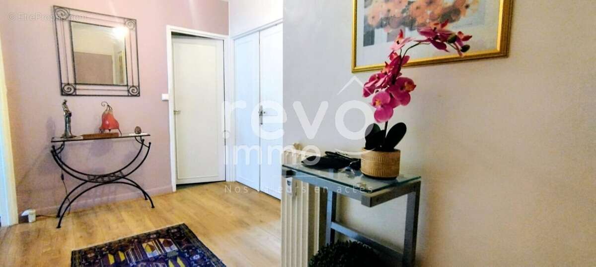 Appartement t3 traversant et lumineux avec 2 balcons. quarttier doutre - photo 4