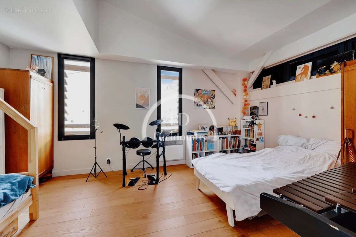 Appartement à PARIS-18E